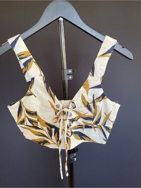 J.O.A. Leaf Print Lace-Up Crop Top Size S Tie Front Open Back Boho
